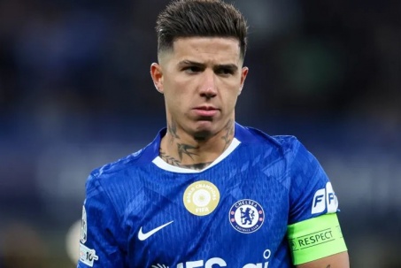 Chelsea cấm Enzo Fernandez đá 2 trận, tổn hại lớn ở đại chiến Man City