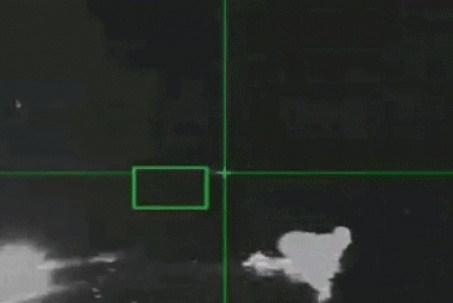 Khoảnh khắc Iran bắn hạ máy bay không người lái triệu đô của Israel