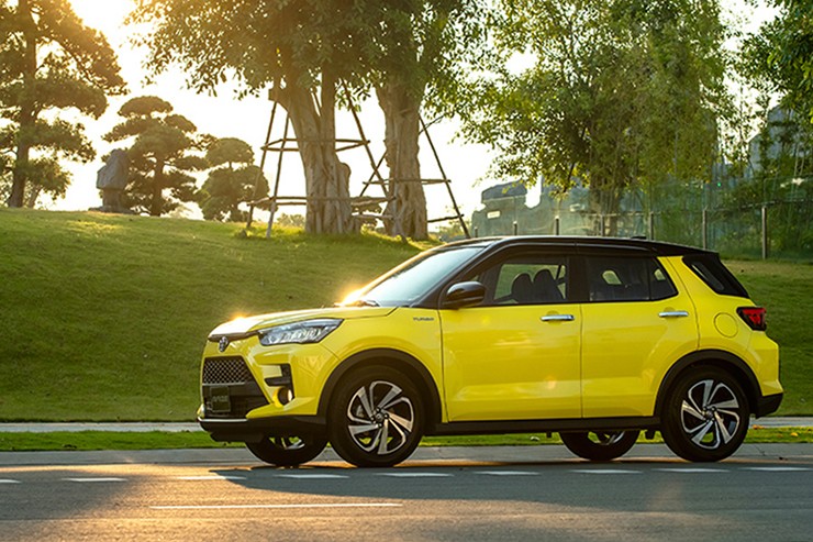 Giá xe Toyota Raize mới nhất tháng 4/2026 - 1