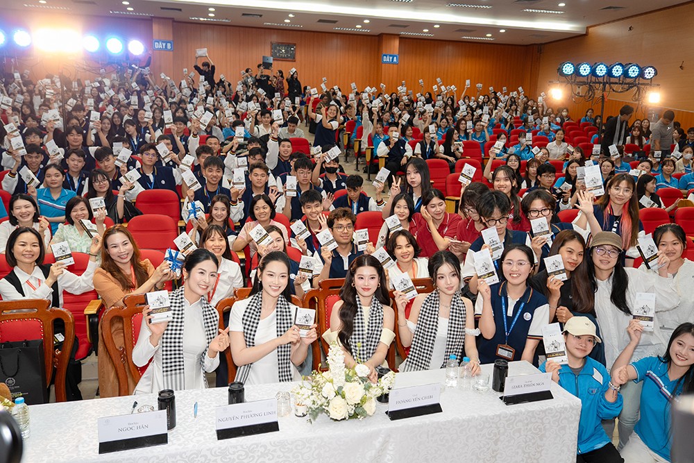 Hành trình Từ Trái Tim khơi dậy tinh thần lập thân, khởi nghiệp cho sinh viên - 5