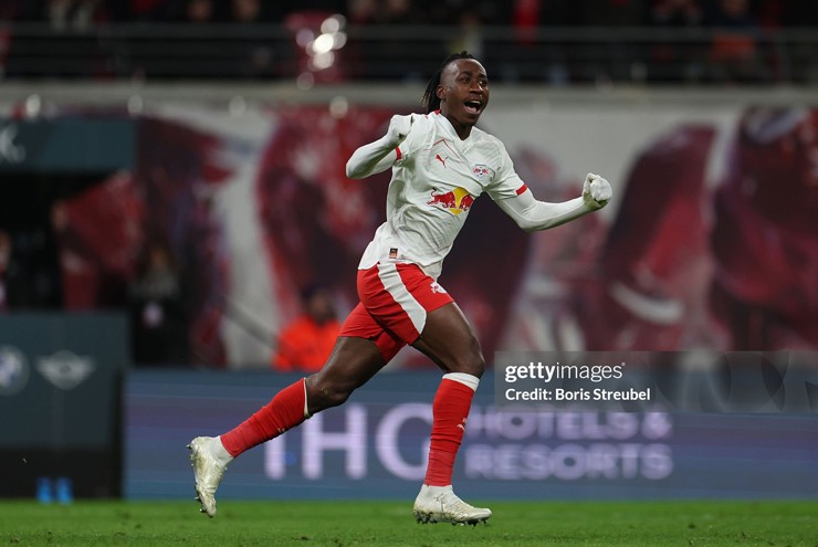 Yan Diomande ăn mừng bàn thắng mở tỷ số cho RB Leipzig trong trận đấu Bundesliga giữa RB Leipzig và VfL Wolfsburg trên sân Red Bull Arena vào ngày 15/2/2026 tại Leipzig, Đức.