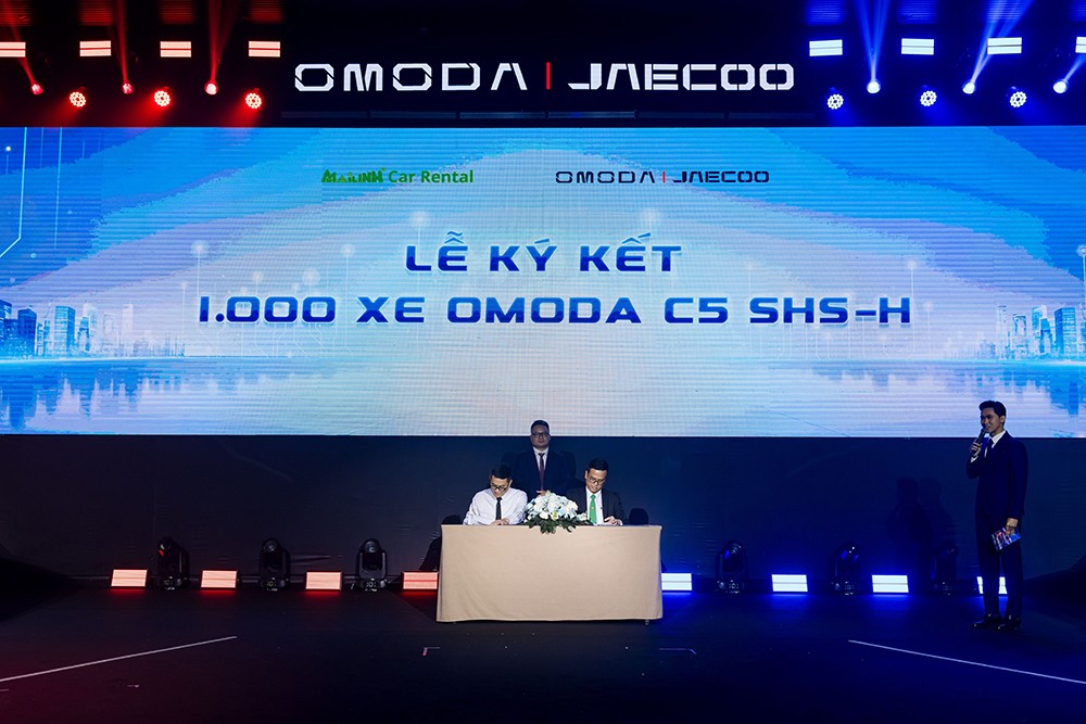 Omoda & Jaecoo ký kết đơn hàng 1.000 xe super hybrid C5 SHS-H ngay trong ngày ra mắt - 1