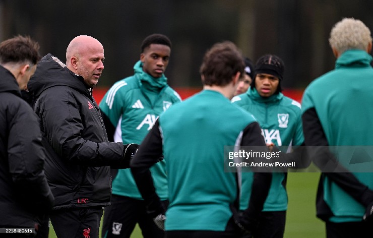 HLV Slot sẽ thanh lọc lớn đội hình sau mùa giải năm nay