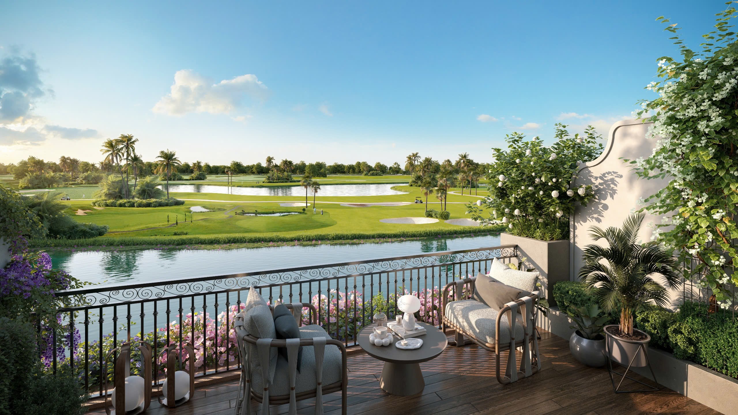 Mặt trước mở ra phố thị sôi động, mặt sau sở hữu tầm nhìn khoáng đạt, riêng tư