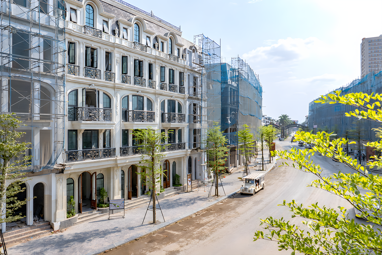 Mặt tiền rộng, đường nội khu thông thoáng cũng là một trong những yếu tố khiến khách hàng lựa chọn dự án