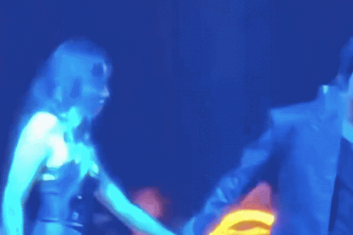 Bích Phương - Tăng Duy Tân tay trong tay đi sự kiện sau công khai 'về chung nhà'