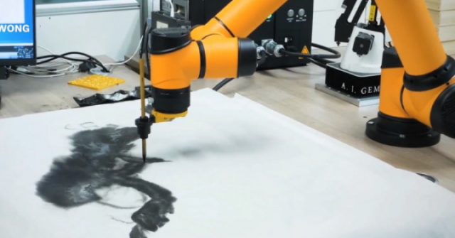 Robot cầm bút lông: Cuộc giao thoa giữa AI và thủy mặc truyền thống
