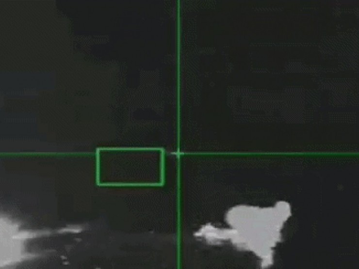 Khoảnh khắc Iran bắn hạ máy bay không người lái triệu đô của Israel