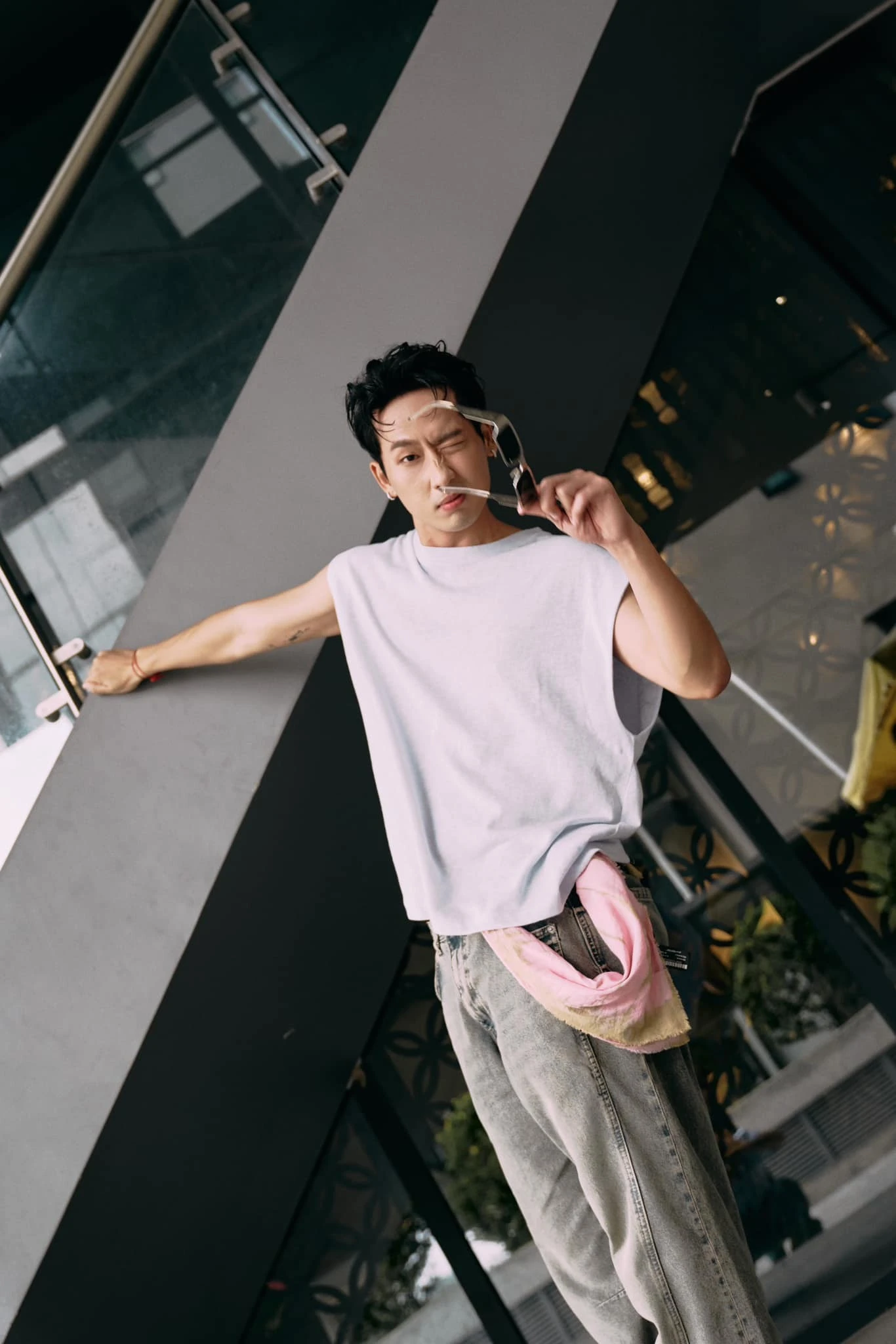 Dàn trai đẹp cao gần 1,9 m đang khuấy đảo rạp Việt - 27