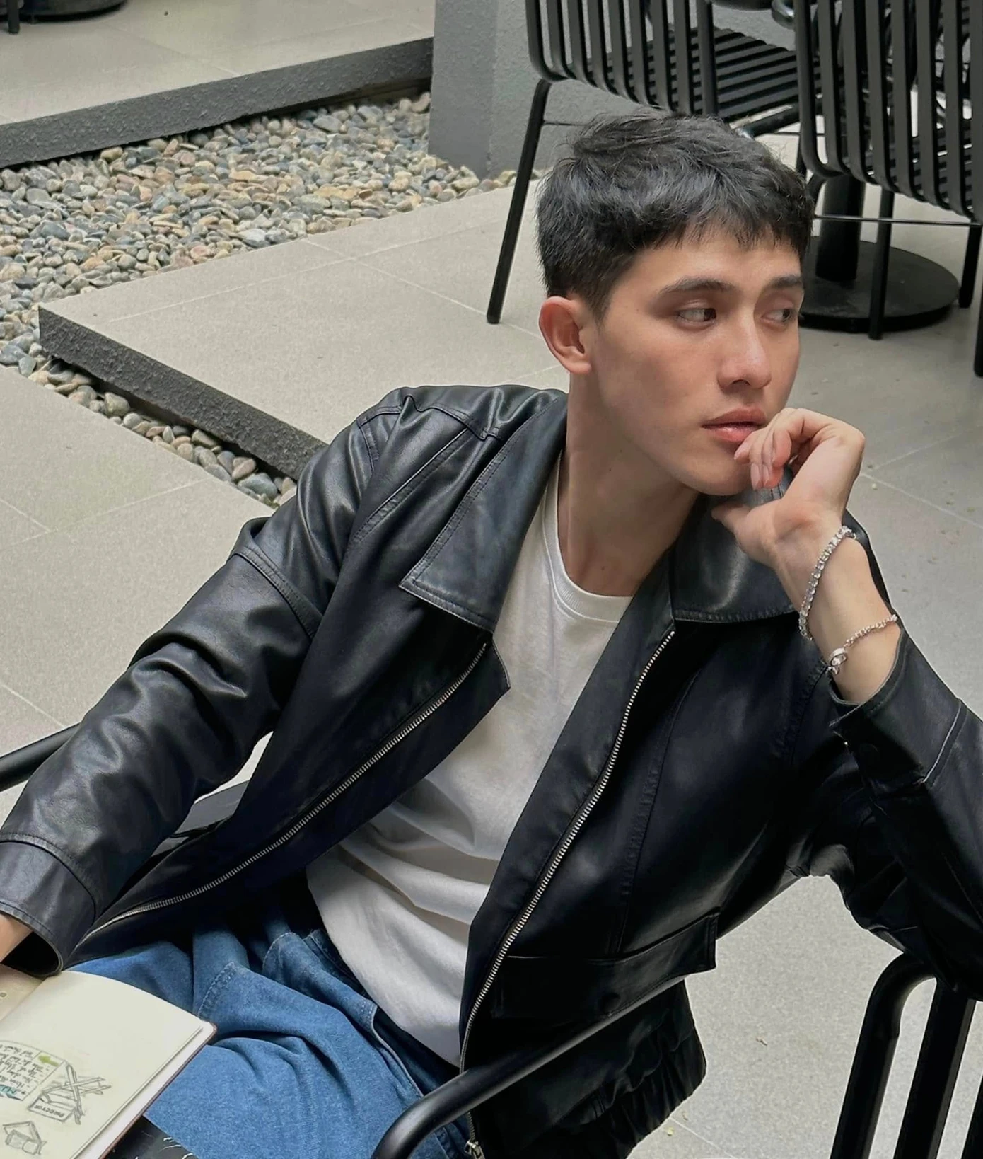 Dàn trai đẹp cao gần 1,9 m đang khuấy đảo rạp Việt - 37