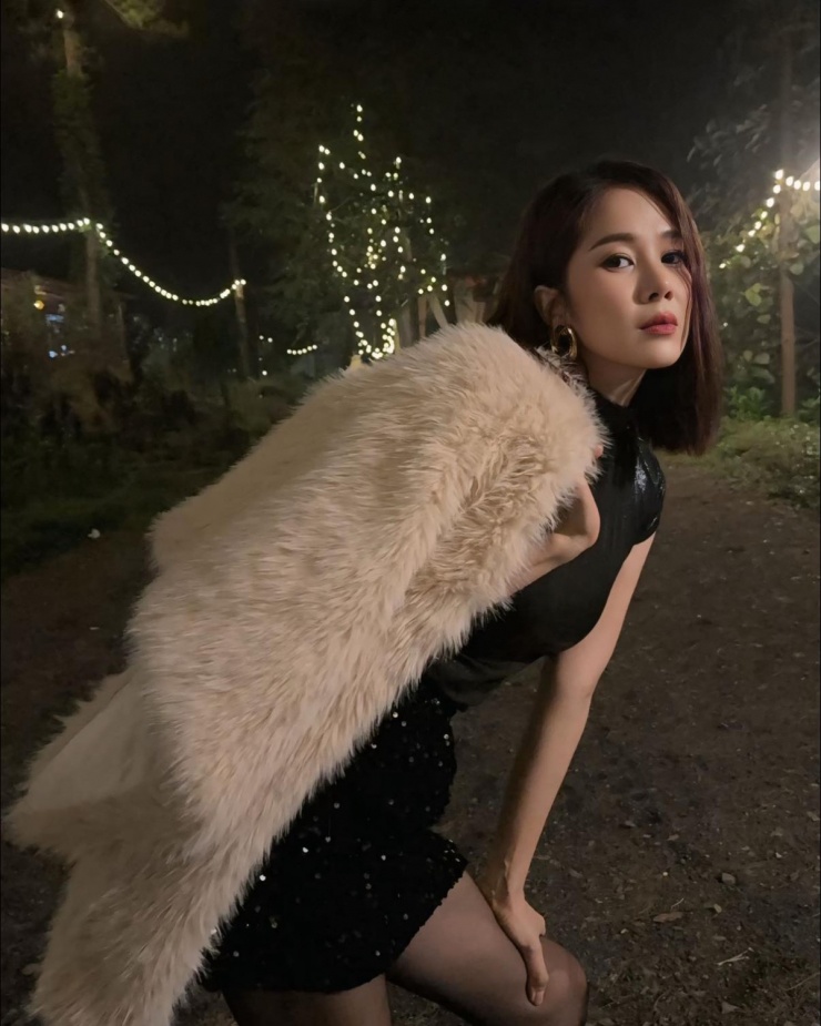 Ảnh sao 4/4: Thu Trang lần đầu đưa cặp song sinh đi làm - 5