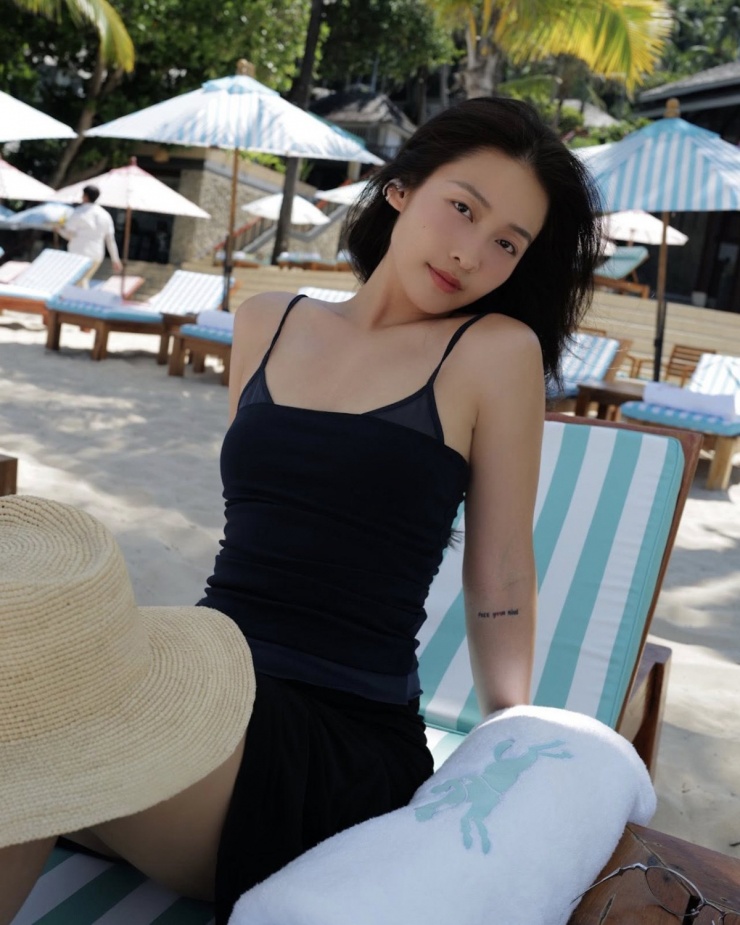 Ảnh sao 4/4: Thu Trang lần đầu đưa cặp song sinh đi làm - 8