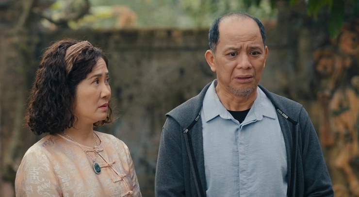 Nguyệt Hằng và Anh Tuấn trong phim.