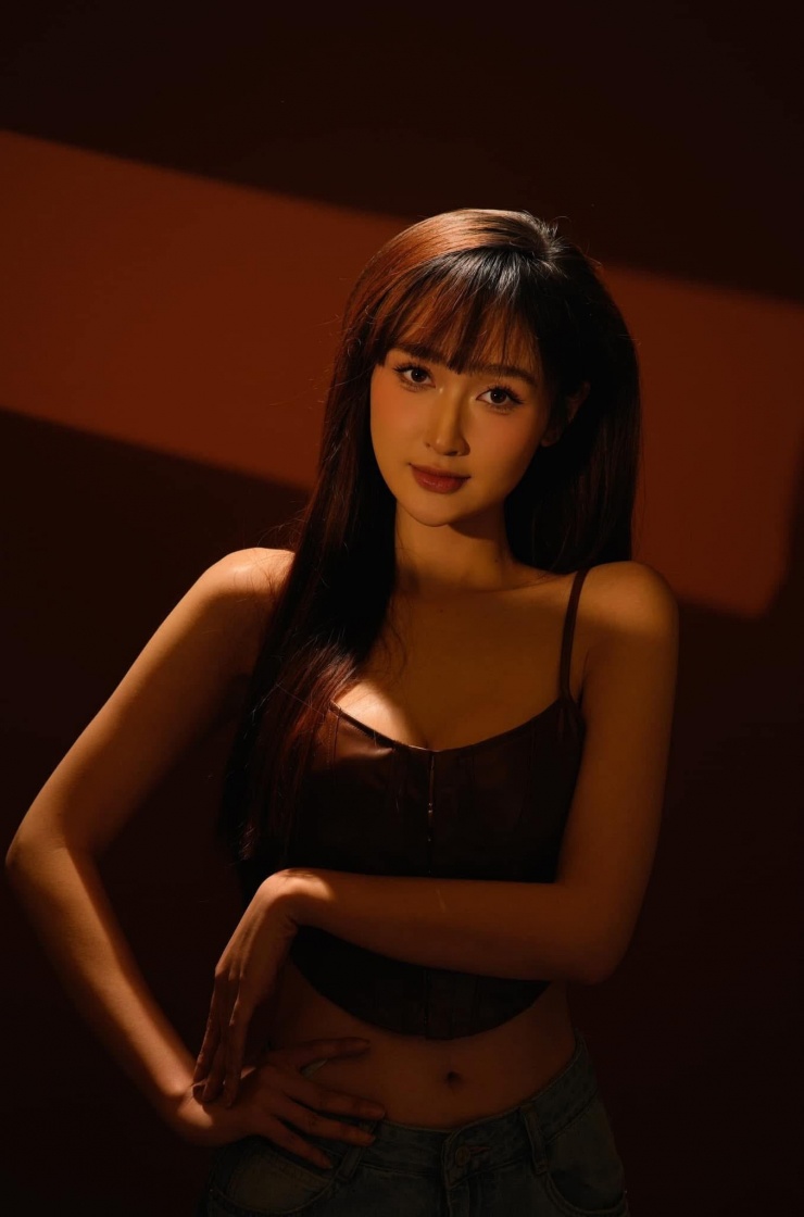 Nữ diễn viên phim giờ vàng VTV ngoài đời đang phụ mẹ bán bún là ai? - 9