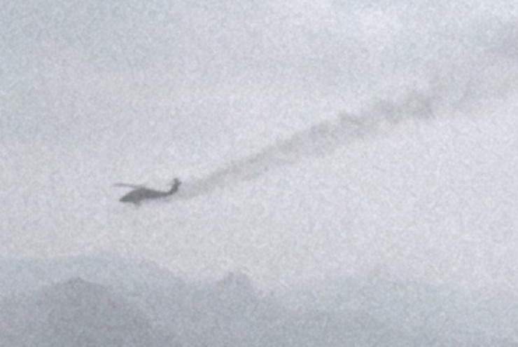 Trực thăng Mỹ 'trúng đạn tại Iran khi tìm phi công'