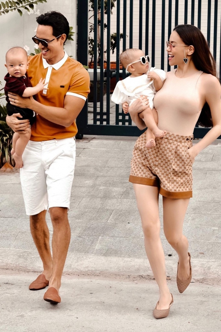 Gu mặc đồng điệu của gia đình Hồ Ngọc Hà - 11