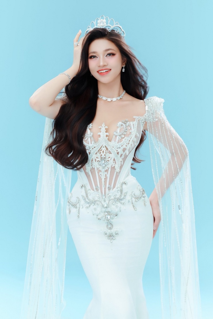 Á hậu Minh Kiên tri ân mẹ - 5