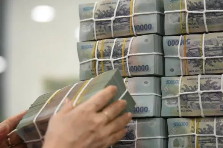 Thủ tướng yêu cầu 'hạ nhiệt' lãi suất ngân hàng