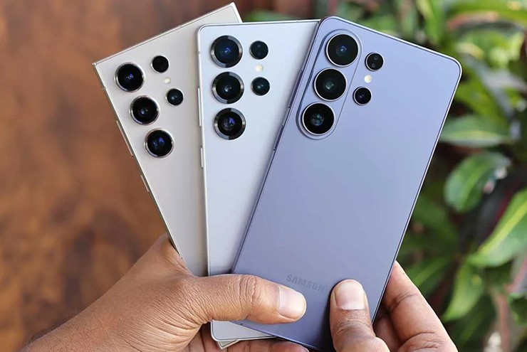 Giá bán smartphone tăng cao khiến người dùng hướng đến các mẫu đã qua sử dụng.