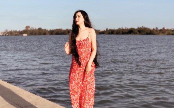 Cô gái Huế chuộng dùng dầu để nuôi dưỡng suối tóc dài óng ả - 3