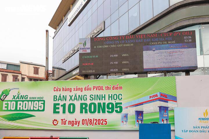 Tuy vậy, theo anh, giá xăng E10 cần hấp dẫn hơn nữa, để kích thích người dùng sớm chuyển sang sử dụng.