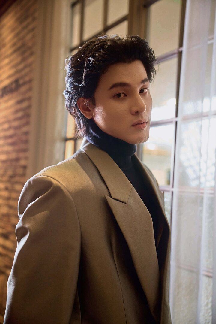 Nam chính phim dẫn đầu phòng vé Việt: Cao 1m86, từng là cầu thủ bóng rổ - 9