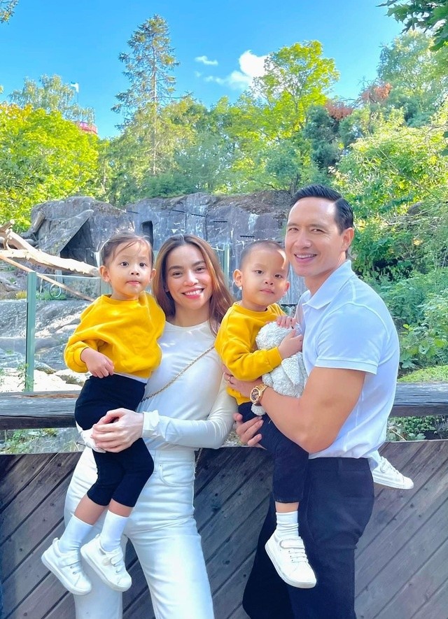 Gu mặc đồng điệu của gia đình Hồ Ngọc Hà - 10