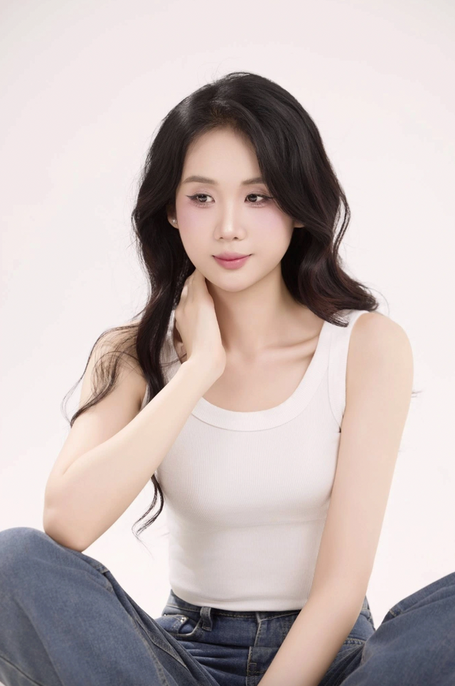 Gia thế bất ngờ của nữ sinh xứ Huế vừa trở thành Á hậu Miss World Vietnam 2025 - 4