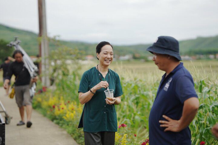 NSND đóng phim dẫn đầu phòng vé: Là mỹ nhân màn ảnh, U70 vẫn trẻ đẹp khó tin - 3