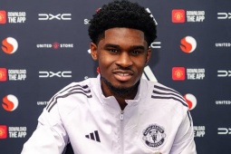 Tin mới nhất bóng đá sáng 4/4: MU gia hạn "viên ngọc quý", Vinicius bị quá tải