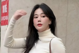 Phương Oanh gây chú ý với ngoại hình trẻ trung