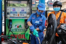 Xăng E10 ngày càng hút khách Hà Nội