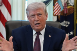 Ông Trump: Iran còn 48 giờ để mở cửa eo biển Hormuz