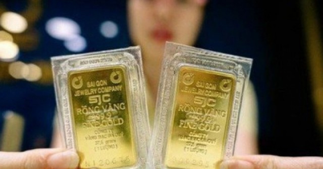 Chốt giá vàng hôm nay ngày 4/4 nằm yên nghe ngóng