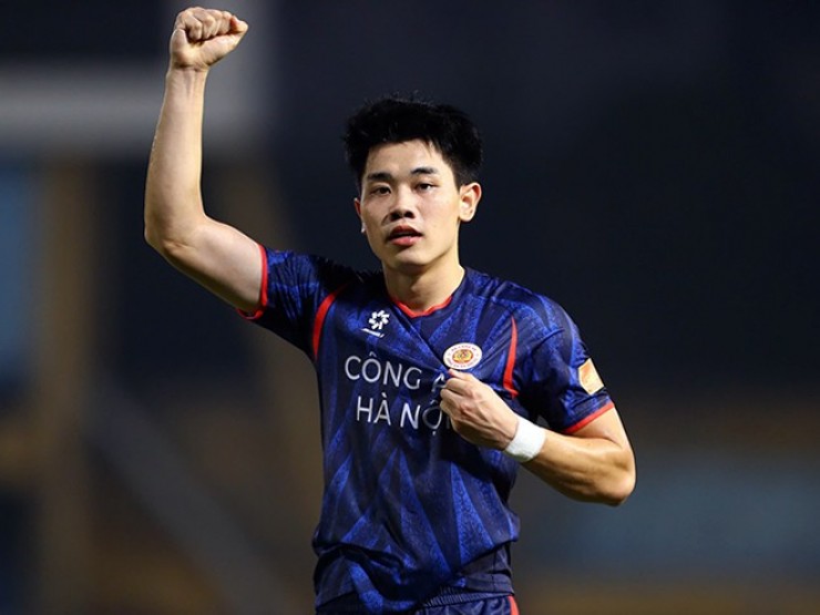 Đình Bắc ghi bàn sau 500 ngày tịt ngòi ở V-League, nói gì về cú đúp ấn tượng?