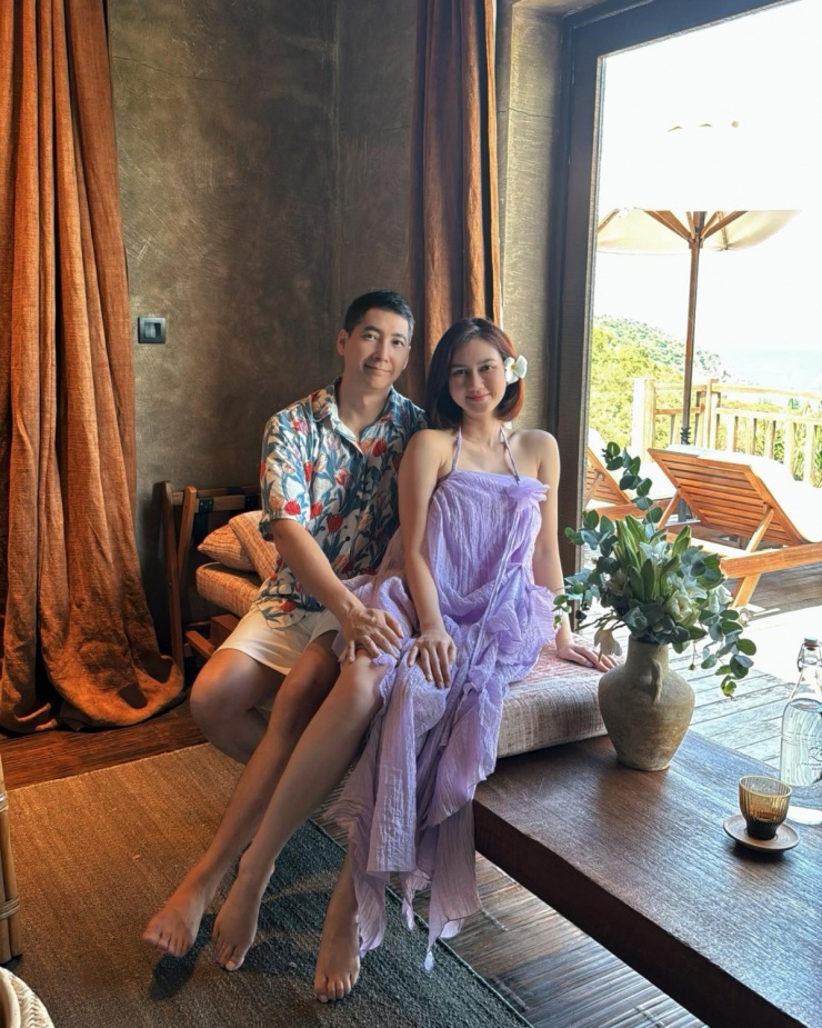 Ảnh sao 5/4: Vân Trang lần đầu đưa cặp sinh đôi 4 tuổi về nhà ông bà ngoại - 3