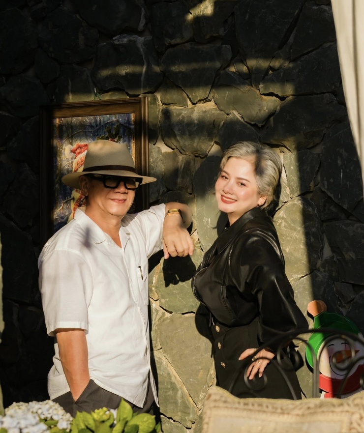 NSND Thu Quế và NSƯT Phạm Cường ngoài đời.&nbsp;