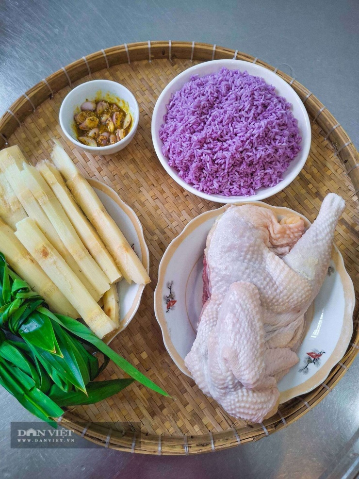 Nguyên liệu cho món gà hấp mía