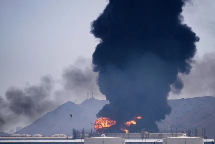 Điều hiếm thấy trên eo biển Hormuz kể từ khi Mỹ - Israel tấn công Iran