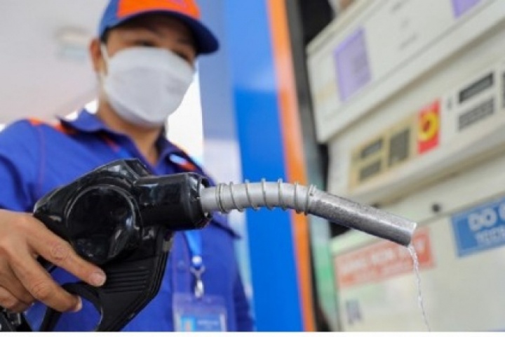 Giá xăng dầu hôm nay 5/4: Giá dầu thế giới duy trì ở mức cao