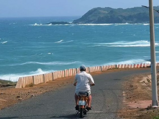 ‘Trốn phố’ ra đảo Phú Quý dịp 30/4