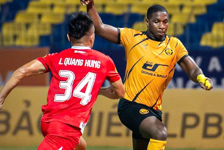 Video bóng đá Thanh Hóa - Công an TP.HCM: 4 bàn thăng hoa, mở đường thoát hiểm (V-League)