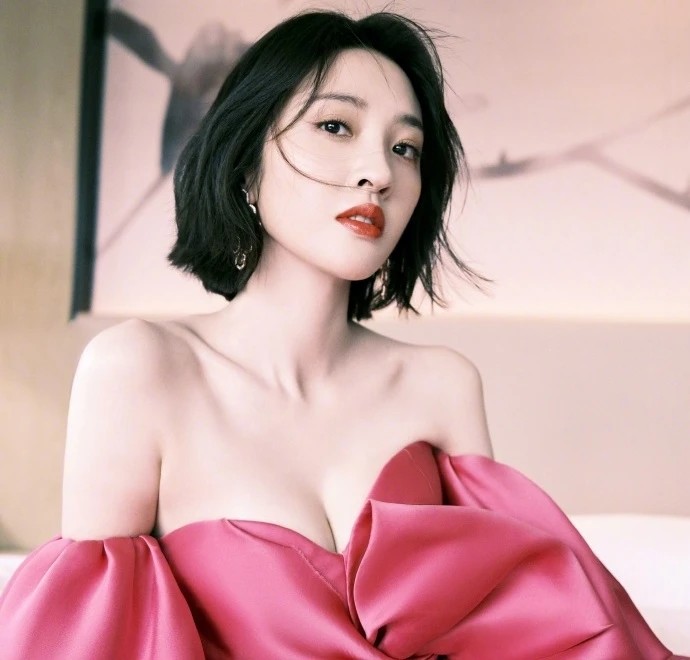 Trang Pháp đối đầu dàn chị đẹp Trung Quốc: Ai là đối thủ đáng gờm nhất? - 6