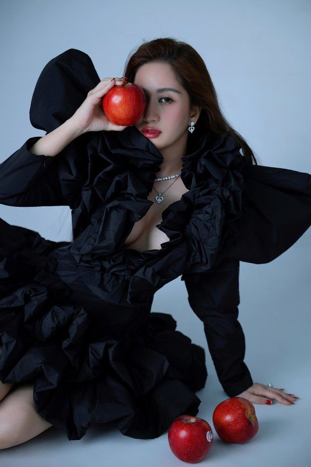 44 tuổi và trải qua 3 lần sinh nở nhưng Khánh Thi vẫn sở hữu vóc dáng nóng bỏng nhờ siết cân đúng cách - 9