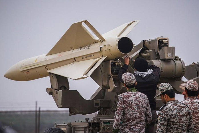 Bắn hạ nhiều máy bay Mỹ, phòng không Iran lợi hại thế nào? - 1