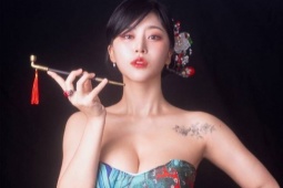 Nữ pháp sư nóng bỏng nhất