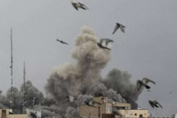 Chiến sự Iran 5/4: Mỹ, Israel tấn công khu kinh tế đặc biệt về hóa dầu ở Iran; Tehran doạ toàn bộ khu vực thành địa ngục