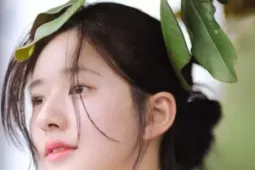 Cuộc 'thay máu' đang viết lại luật chơi showbiz