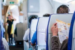 Những ghế ngồi trên máy bay nên tránh