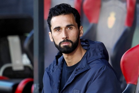 Arbeloa như "ngồi trên đống lửa": Real Madrid cho cơ hội cuối cùng